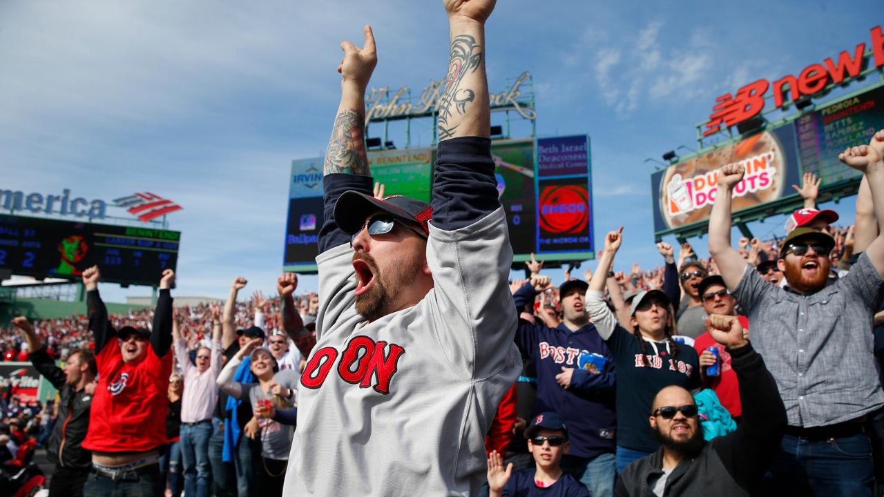 Patriots, Gronk steal the show (and shirt) at Red Sox opener – Boston Herald